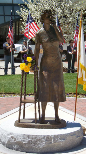 The New England Gold Star Mothers Statue
on Dedication Day - May 1, 2011